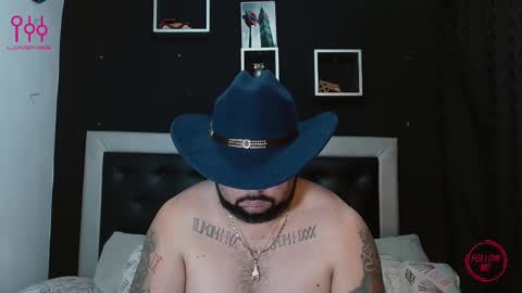 Snapshot of perverseveteranmanxxx chatting on March 4, 2025, 12:44 pm Carlos online show from March 4, 2025, 12:44 pm