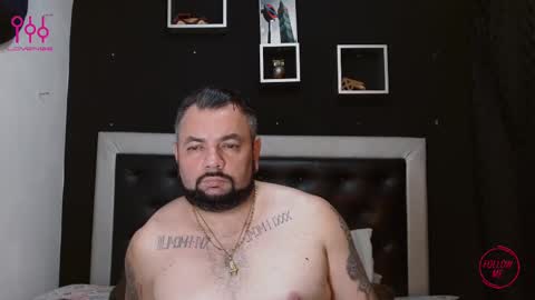 Snapshot of perverseveteranmanxxx chatting on March 7, 2025, 5:08 am Carlos online show from March 7, 2025, 5:08 am