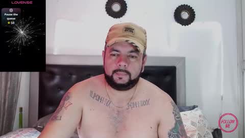 Snapshot of perverseveteranmanxxx chatting on October 14, 2025, 12:50 pm Carlos online show from October 14, 2025, 12:50 pm