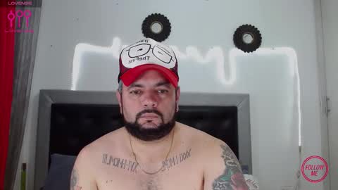 Snapshot of perverseveteranmanxxx chatting on October 15, 2025, 9:15 pm Carlos online show from October 15, 2025, 9:15 pm