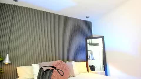 Lizza online show from October 28, 2025, 11:36 am