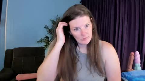 Kelly online show from April 15, 2026, 11:28 am