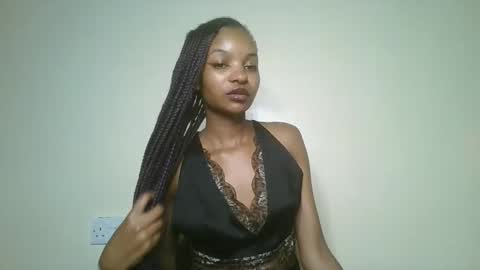 Snapshot of petal_palette chatting on May 29, 2026, 8:18 pm Lolly online show from May 29, 2026, 8:18 pm