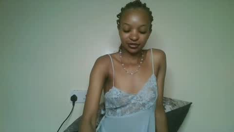 Snapshot of petal_palette chatting on July 7, 2026, 5:21 am Lolly online show from July 7, 2026, 5:21 am