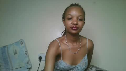 Snapshot of petal_palette chatting on July 8, 2026, 7:35 am Lolly online show from July 8, 2026, 7:35 am