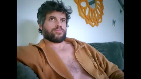 Snapshot of pete_le_meat chatting on April 22, 2026, 7:15 pm pete_le_meat online show from April 22, 2026, 7:15 pm