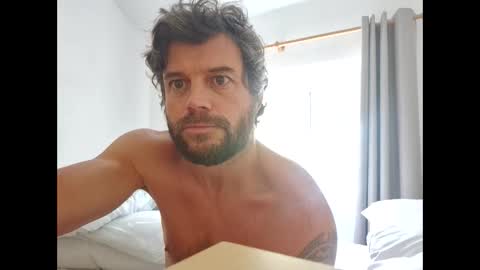 Snapshot of pete_le_meat chatting on May 15, 2026, 9:05 am pete_le_meat online show from May 15, 2026, 9:05 am