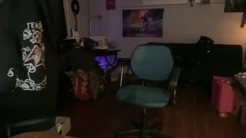 Snapshot of petehaze484617 chatting on December 15, 2024, 4:18 am Pete Haze online show from December 15, 2024, 4:18 am