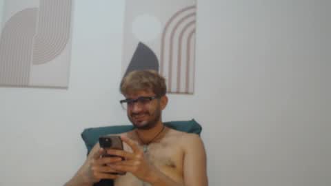 Snapshot of peter_x_annaud chatting on April 19, 2026, 8:55 pm FELIPE online show from April 19, 2026, 8:55 pm