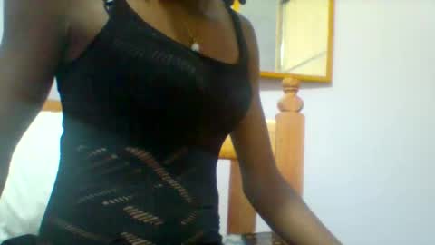 Snapshot of petite_ariana chatting on March 16, 2026, 10:36 pm ariana online show from March 16, 2026, 10:36 pm