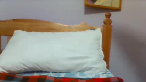 Snapshot of petite_ariana chatting on March 26, 2026, 7:52 pm ariana online show from March 26, 2026, 7:52 pm