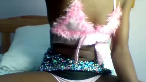 Snapshot of petite_ariana chatting on March 31, 2026, 8:53 pm ariana online show from March 31, 2026, 8:53 pm