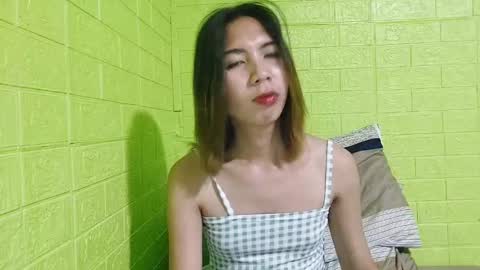 Yuriee online show from January 11, 2025, 6:44 pm