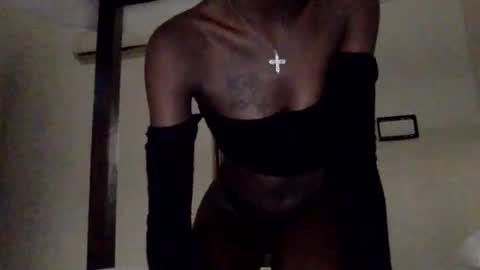 Snapshot of petite_divah254 chatting on October 4, 2025, 2:59 pm petite_divah254 online show from October 4, 2025, 2:59 pm