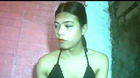 Snapshot of petite_jzee chatting on February 22, 2026, 12:34 am jzee online show from February 22, 2026, 12:34 am