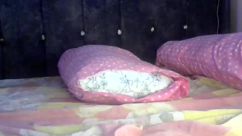 Snapshot of petite_loverr chatting on November 8, 2025, 12:27 pm Petite loverr online show from November 8, 2025, 12:27 pm