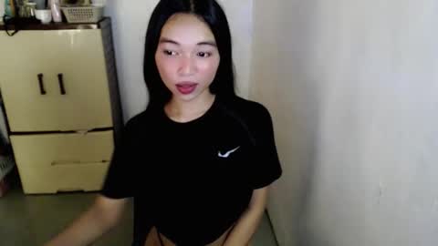 Snapshot of petite_mary69 chatting on May 11, 2026, 2:45 pm petite_mary69 online show from May 11, 2026, 2:45 pm