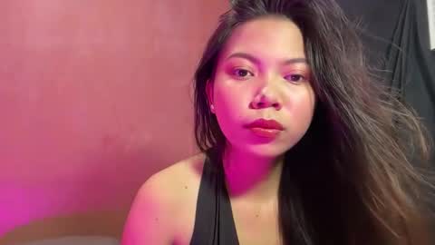 Snapshot of petite_novy chatting on January 7, 2026, 6:38 am Novy online show from January 7, 2026, 6:38 am