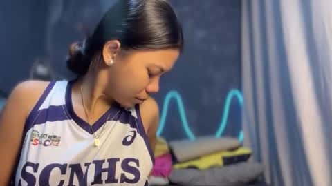 Snapshot of petite_novy chatting on March 28, 2026, 4:12 am Novy online show from March 28, 2026, 4:12 am