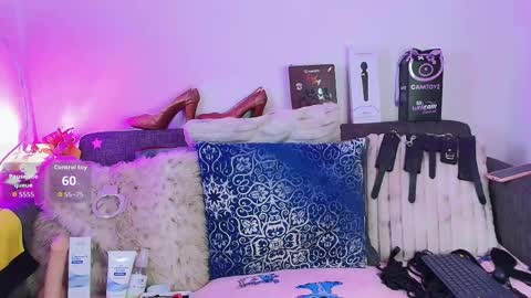 Snapshot of petite_pepper18 chatting on April 22, 2026, 3:02 pm petite_pepper18 online show from April 22, 2026, 3:02 pm