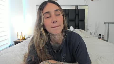 PetiteAlejaTs online show from December 22, 2024, 1:00 pm