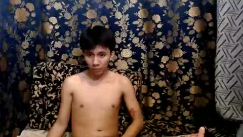 Snapshot of petiteasian_boy chatting on July 14, 2026, 3:51 pm cute vir online show from July 14, 2026, 3:51 pm