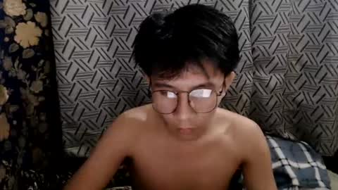 Snapshot of petiteasian_boy chatting on July 25, 2026, 12:03 pm cute vir online show from July 25, 2026, 12:03 pm