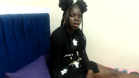Snapshot of petitebeautyy chatting on May 30, 2026, 2:47 pm petitebeautyy online show from May 30, 2026, 2:47 pm