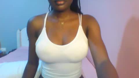 Snapshot of petiteediva chatting on July 8, 2026, 2:49 am diva online show from July 8, 2026, 2:49 am