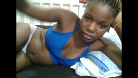 Snapshot of petitesweetchiq chatting on February 13, 2026, 11:12 pm petitesweetchiq online show from February 13, 2026, 11:12 pm