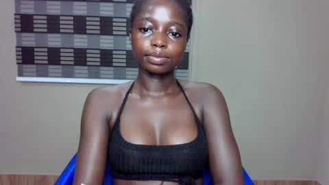 petitexxebony online show from June 16, 2026, 7:16 pm