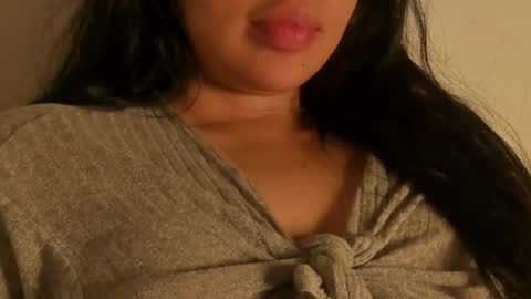 Snapshot of petitgirl_ chatting on October 10, 2025, 11:15 pm  J A S S  online show from October 10, 2025, 11:15 pm