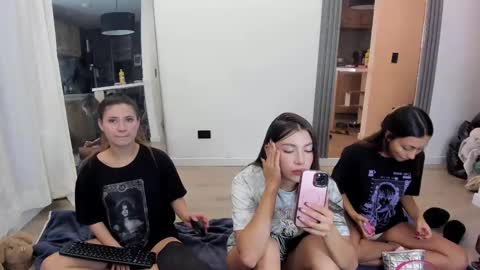 Peyton   online show from March 7, 2025, 5:40 am