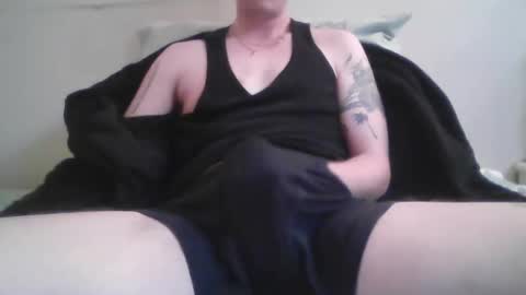 pgramlin09 online show from January 7, 2026, 8:33 pm