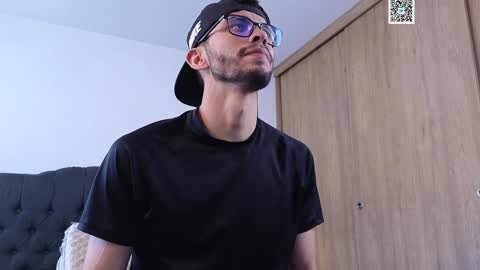 phantom_bigger1 online show from January 6, 2025, 5:59 pm