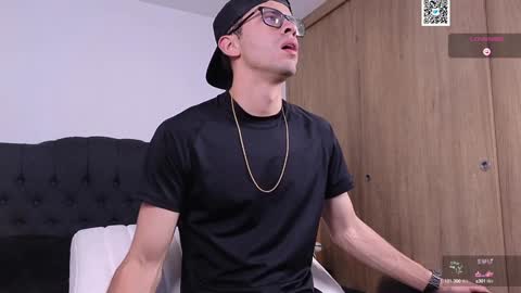 phantom_bigger1 online show from January 13, 2025, 1:28 pm