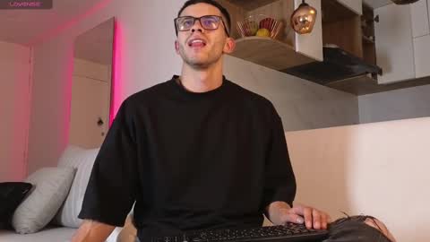 phantom_bigger1 online show from March 5, 2025, 11:28 am