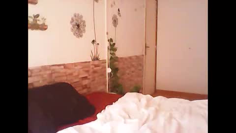 Snapshot of phatpcat73 chatting on June 6, 2026, 9:36 am phatpcat73 online show from June 6, 2026, 9:36 am