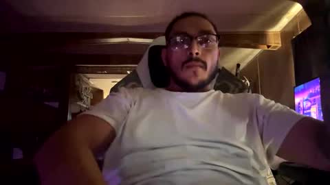 Snapshot of phdaddy21 chatting on April 5, 2026, 5:10 pm PHDaddy21 online show from April 5, 2026, 5:10 pm