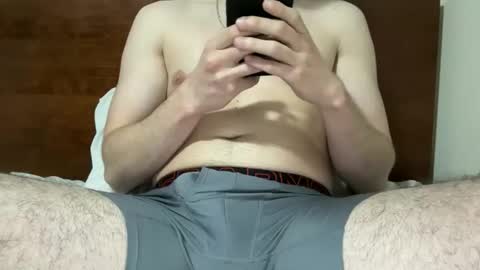 phil1010109 online show from December 3, 2025, 2:52 am