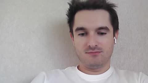 PhilipBorison online show from October 28, 2025, 11:47 am