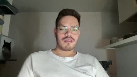 Snapshot of philip0411 chatting on June 7, 2026, 4:16 am philip0411 online show from June 7, 2026, 4:16 am