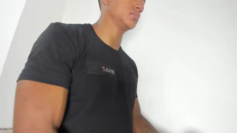 Snapshot of philip_cuellar chatting on July 19, 2026, 1:48 pm philip_cuellar online show from July 19, 2026, 1:48 pm