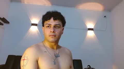 Snapshot of philip_jons chatting on February 21, 2026, 1:06 am Philip online show from February 21, 2026, 1:06 am