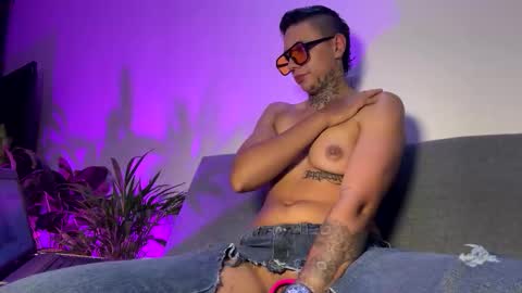 PHILLIP online show from March 29, 2026, 12:16 pm