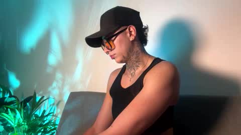 PHILLIP online show from April 23, 2026, 10:45 pm