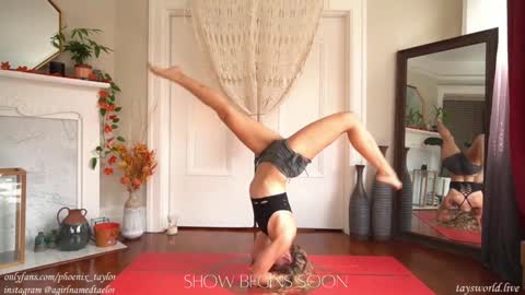 Snapshot of phoenix_taylor chatting on December 26, 2024, 12:03 am PHOENIX TAYLOR online show from December 26, 2024, 12:03 am