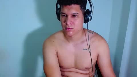 AdnierGnz online show from March 11, 2025, 10:18 am