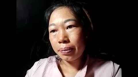 Snapshot of phuong_vietnam chatting on March 7, 2026, 10:45 am phuong_vietnam online show from March 7, 2026, 10:45 am