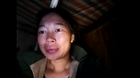 Snapshot of phuong_vietnam chatting on April 1, 2026, 11:57 pm phuong_vietnam online show from April 1, 2026, 11:57 pm